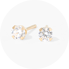 traditional genuine diamond studs